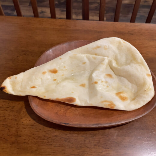 VINAYA　おかわりナン半分